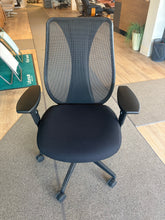 Load image into Gallery viewer, EXCESS INVENTORY TCentric Hybrid all mesh ergonomic chair