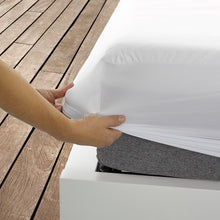 Load image into Gallery viewer, Anti-dust mites mattress protector with bamboo