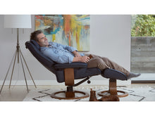 Load image into Gallery viewer, Admiral R  base with footstool