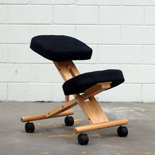 Load image into Gallery viewer, Kneeling chair in wood