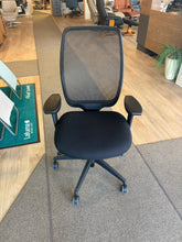 Load image into Gallery viewer, EXCESS INVENTORY Centric ergonomic chair
