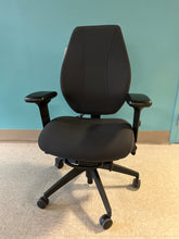 Load image into Gallery viewer, AirCentric ergonomic chair
