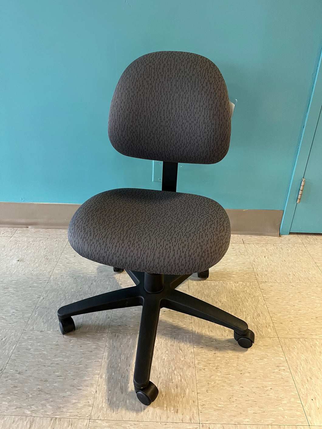 Saffron 1 task chair