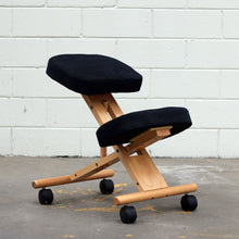 Load image into Gallery viewer, Kneeling chair in wood
